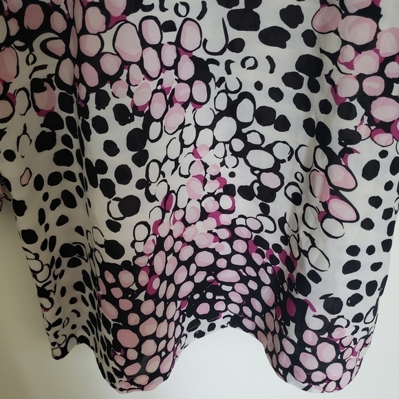 BCBGMaxazria Patterned Top With Puff Sleeves - Picture 6 of 8